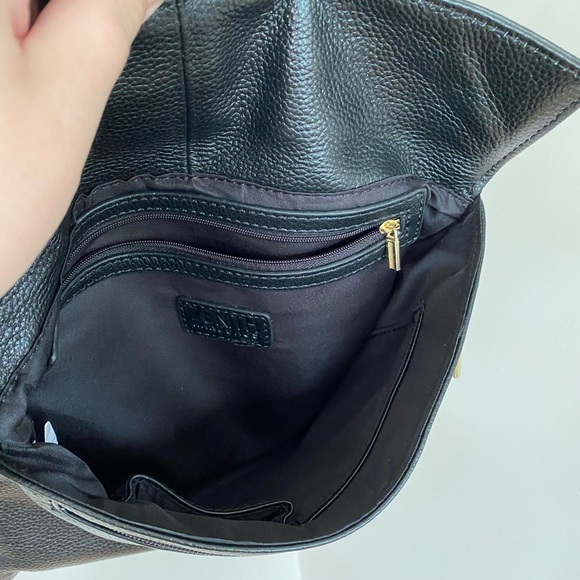 Zenith black leather clutch purse removable strap - Picture 9 of 9